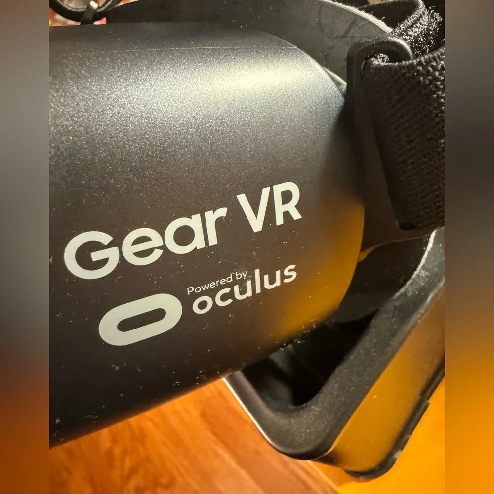 Samsung Gear VR with Controller